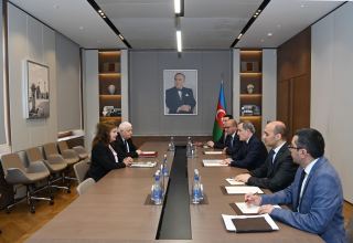 Azerbaijani FM meets with head of humanitarian organization Roots of Peace (PHOTO)