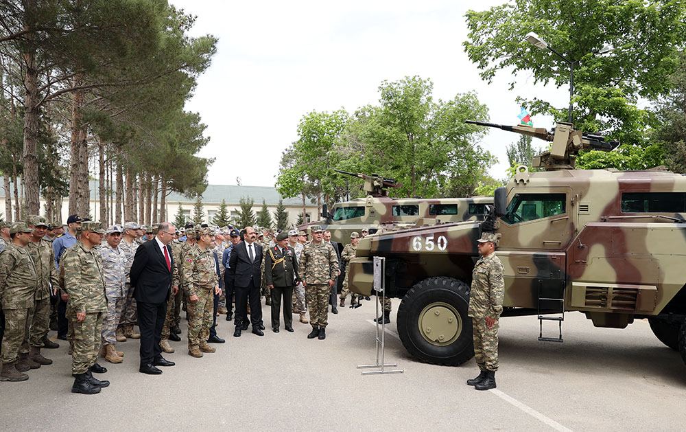 Турецкая делегация посетила Военный институт и воинские части в Азербайджане (ФОТО)
