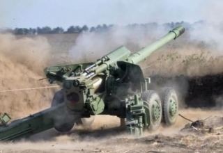 Armenian Armed Forces shell positions of Azerbaijani army from artillery installations