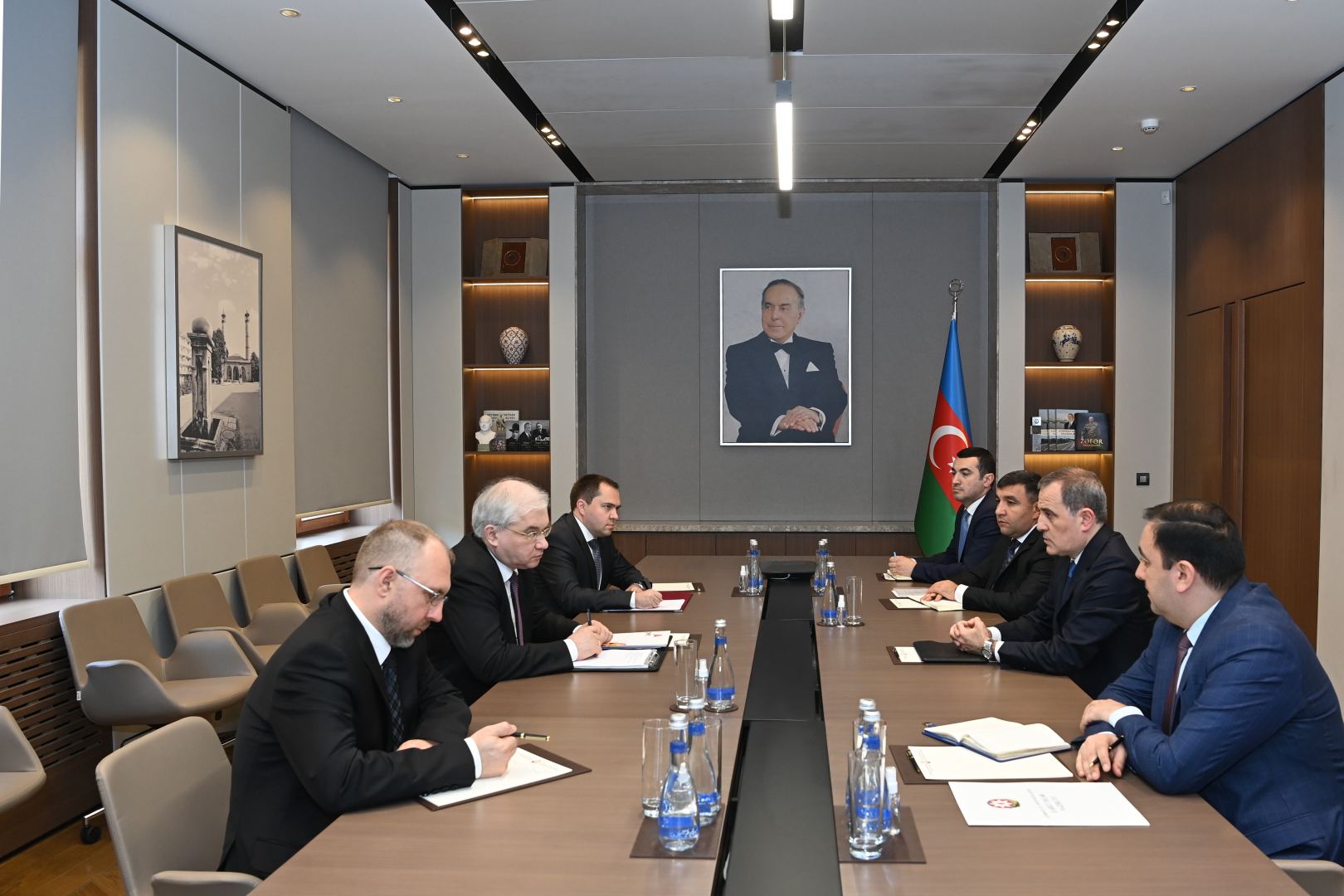 Джейхун Байрамов и Игорь Ховаев обсудили процесс нормализации азербайджано-армянских отношений (ФОТО)