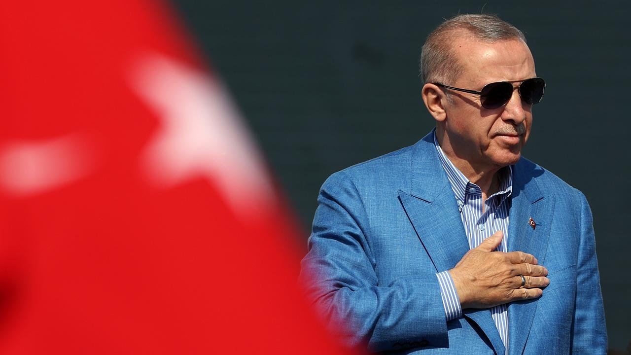 Вскрыты более 57 процентов урн: Эрдоган лидирует