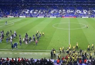 «Эспаньол» выступил с официальным заявлением после атаки фанатов на игроков «Барселоны»