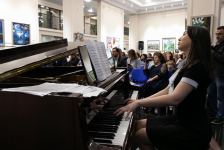 В Баку представлены экспозиция  и концерт в честь 100-летия великого лидера Гейдара Алиева (ФОТО)
