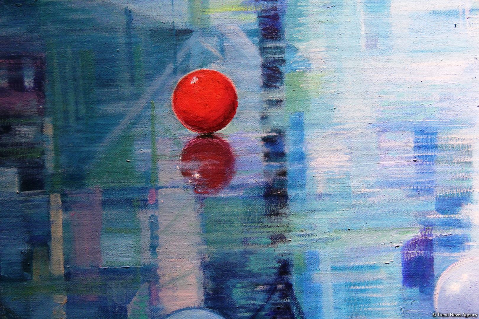 Красный шар - это Я! Миру необходимо дарить позитив – открылась выставка Севиндж Абидовой   (ФОТО)
