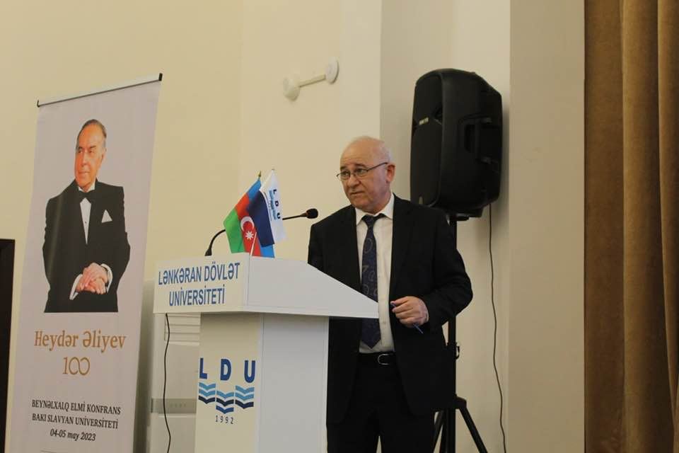 BSU-nun Beynəlxalq elmi konfransının bölmə iclası LDU-da keçirilib (FOTO)