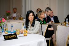 «PwC Азербайджан» представила выводы из оценки перспектив развития экономики и планов предприятий (ФОТО)
