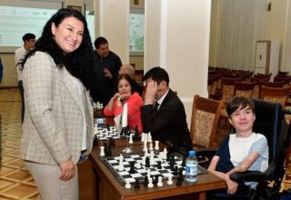 В Баку прошел шахматный сеанс для лиц с ограниченными физическими возможностями (ФОТО)