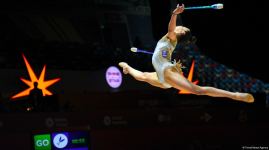 Bədii gimnastika üzrə Avropa çempionatının fərdi çoxnövçülük proqramı üzrə finalının ən gözəl anları (FOTO)