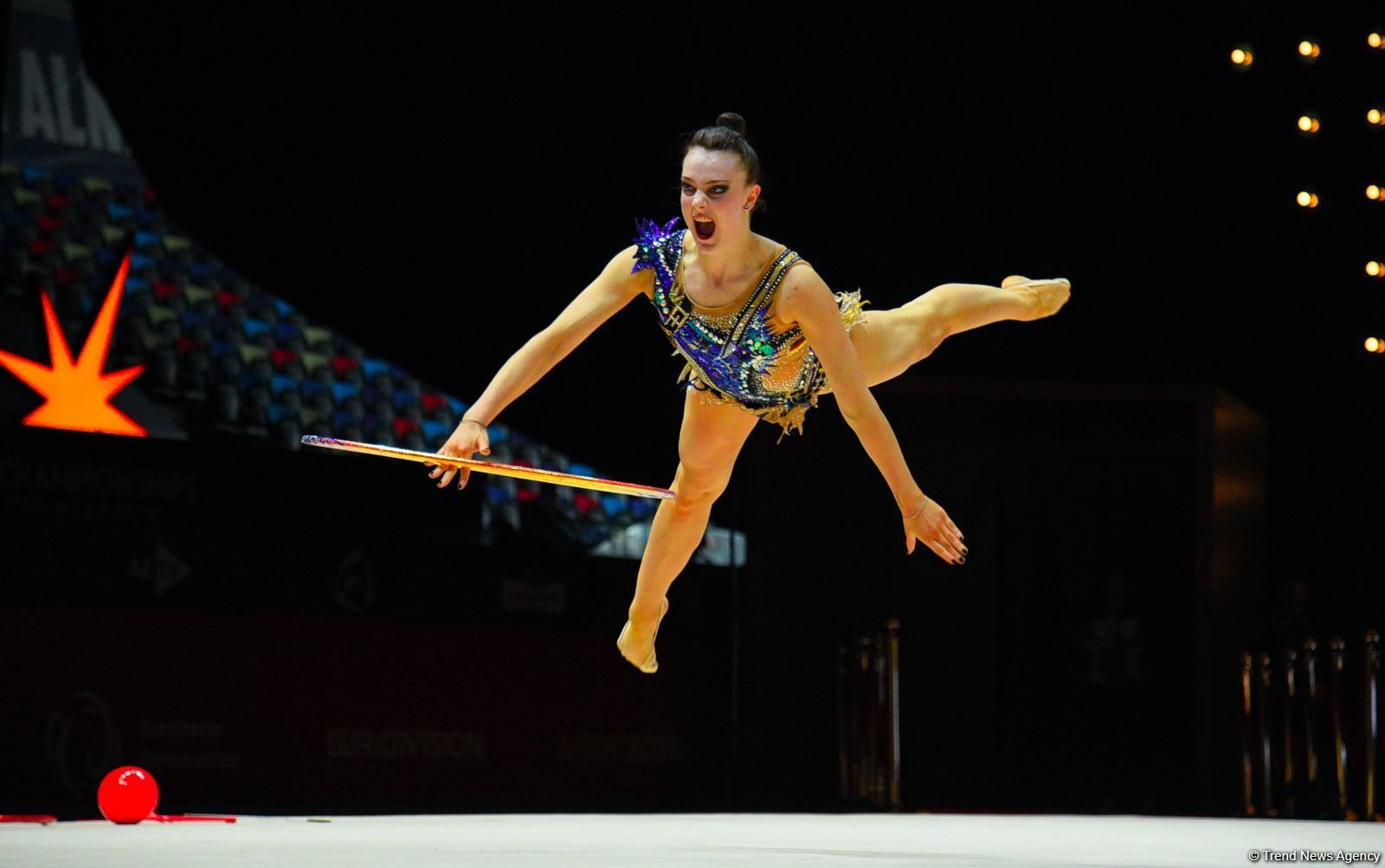 Bədii gimnastika üzrə Avropa çempionatının fərdi çoxnövçülük proqramı üzrə finalının ən gözəl anları (FOTO)