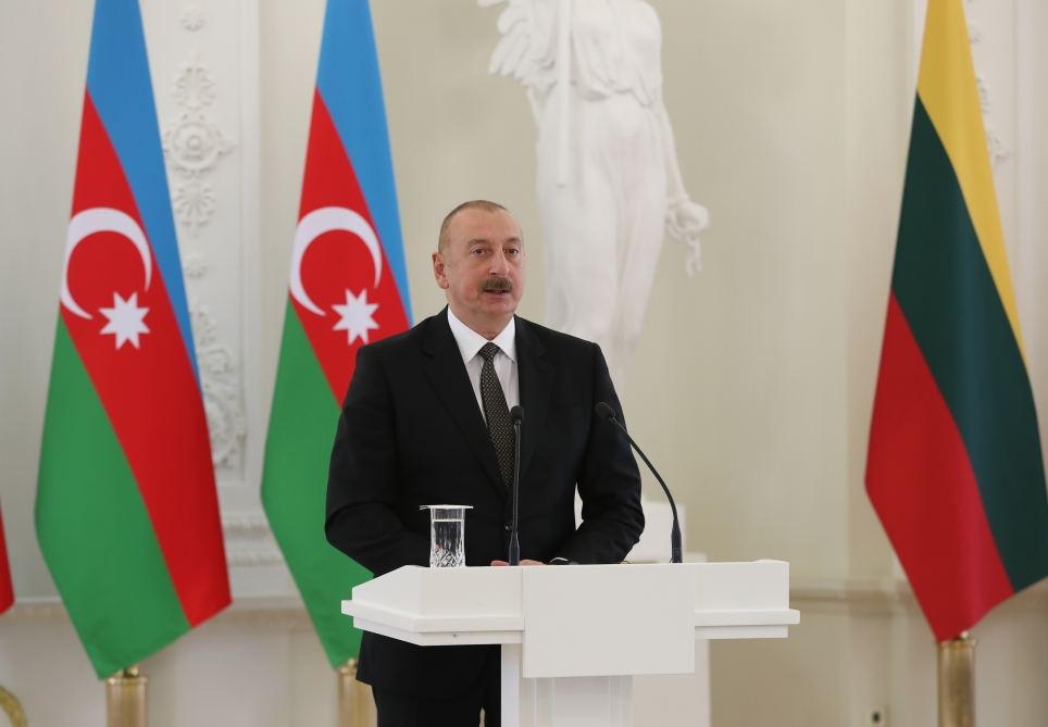 Президент Ильхам Алиев: Выражаем благодарность Литве за усилия по развитию связей между Европейским Союзом и Азербайджаном