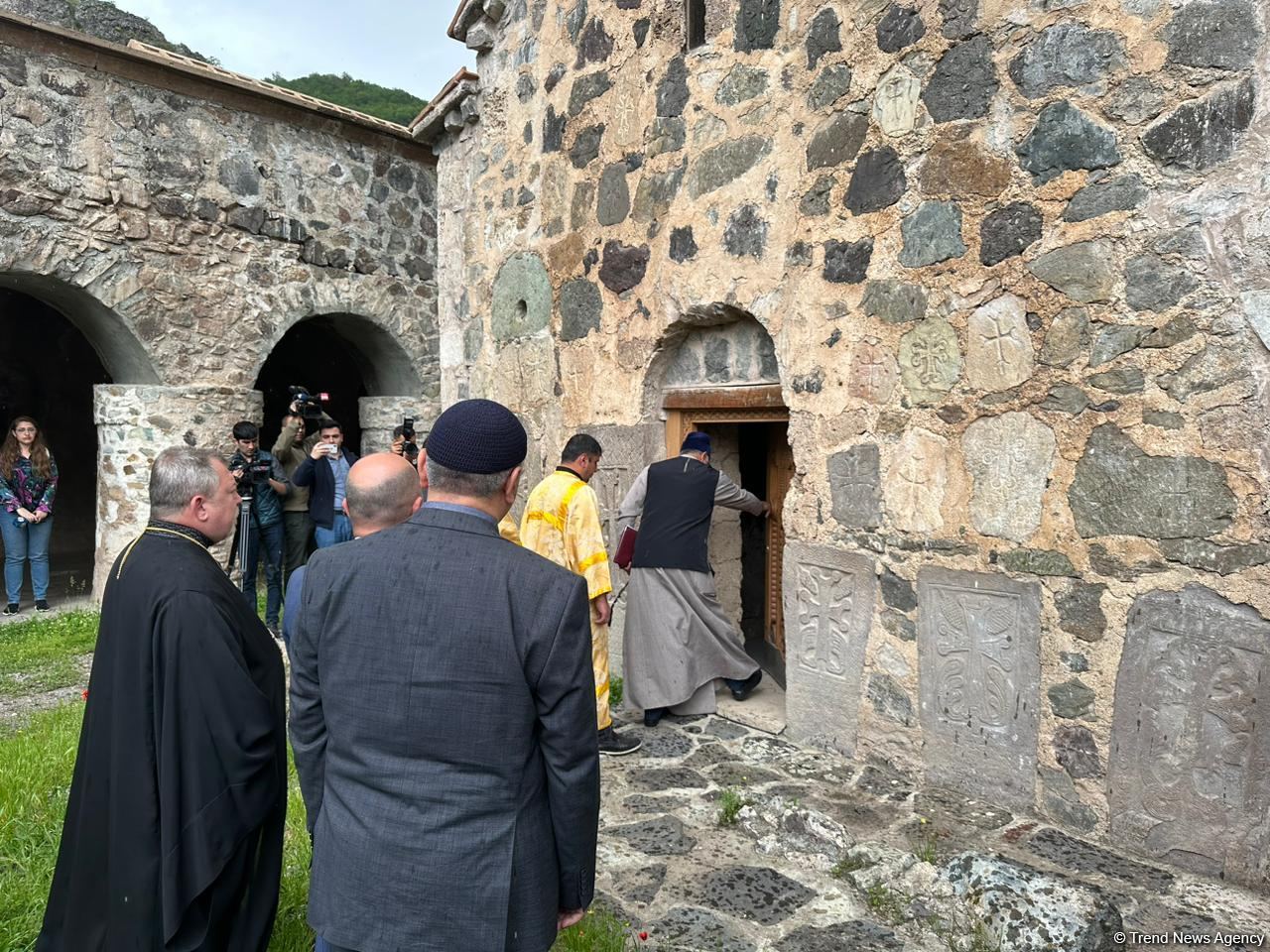 Представители христианской и еврейской общин Азербайджана посетили монастырский комплекс Худавенг (ФОТО)