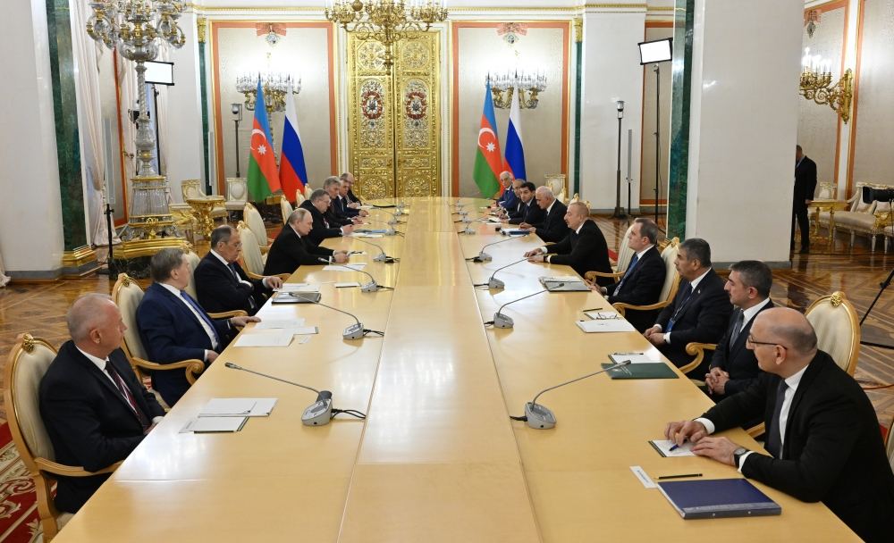 President Ilham Aliyev meets with President Vladimir Putin in Moscow  (PHOTO/VIDEO)