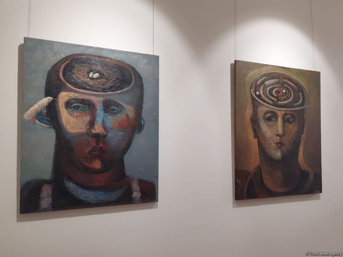 По лабиринтам мыслей, чувств, переживаний… Выставка "ADAM" в Баку (ФОТО)