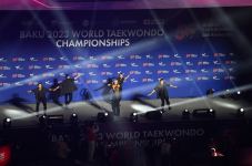 Президент Ильхам Алиев и Первая леди Мехрибан Алиева приняли участие в церемонии открытия 26-го чемпионата мира по таэквондо в Баку (ФОТО/ВИДЕО)