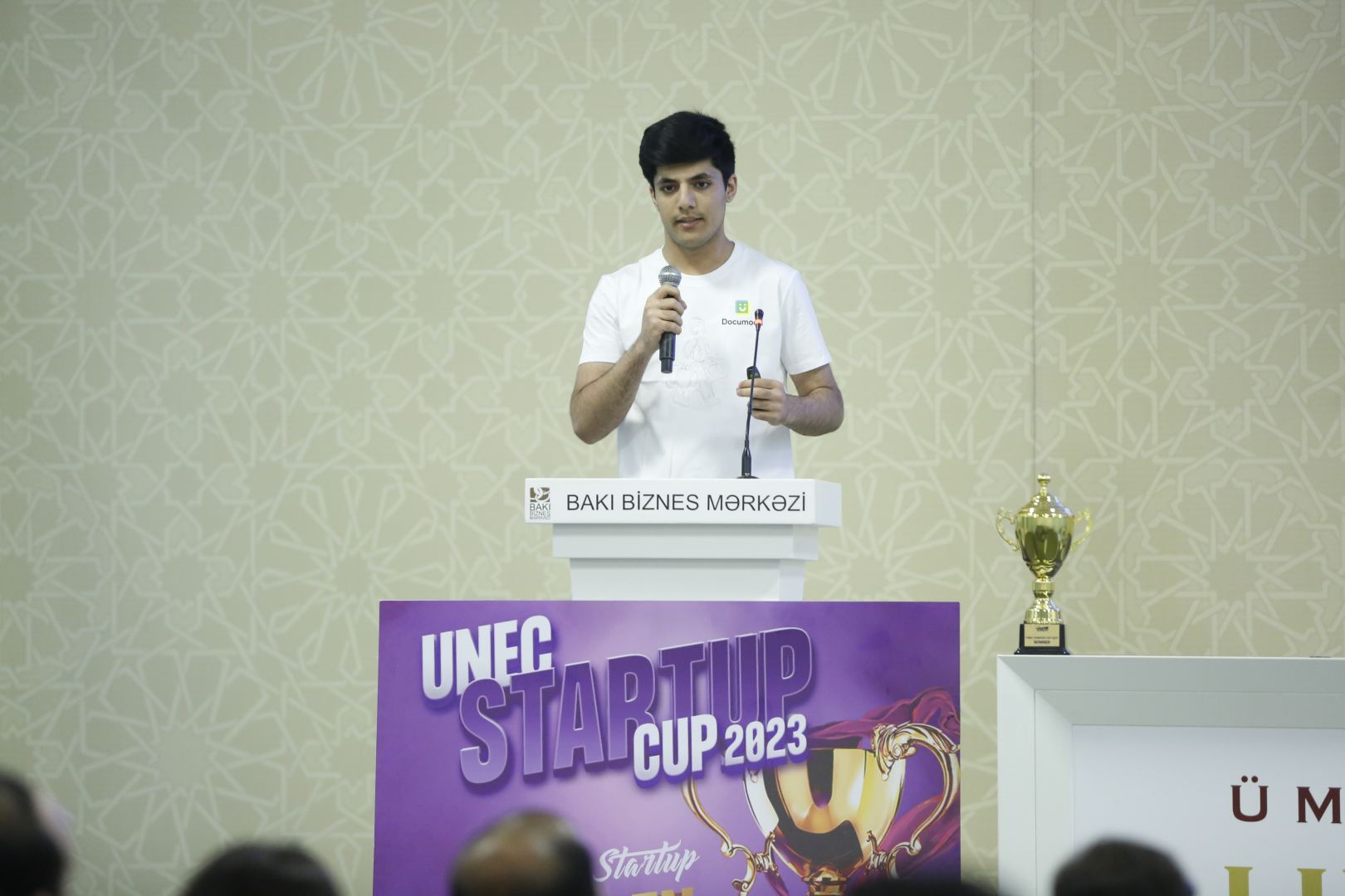 Победитель конкурса «Кубок стартапов UNEC» выиграл 20 000 манатов! (ФОТО)
