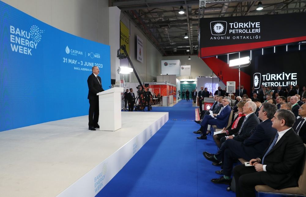 Prezident İlham Əliyev: Bakı Enerji Həftəsi enerji sektorunda aparıcı beynəlxalq tədbirlərdən biridir