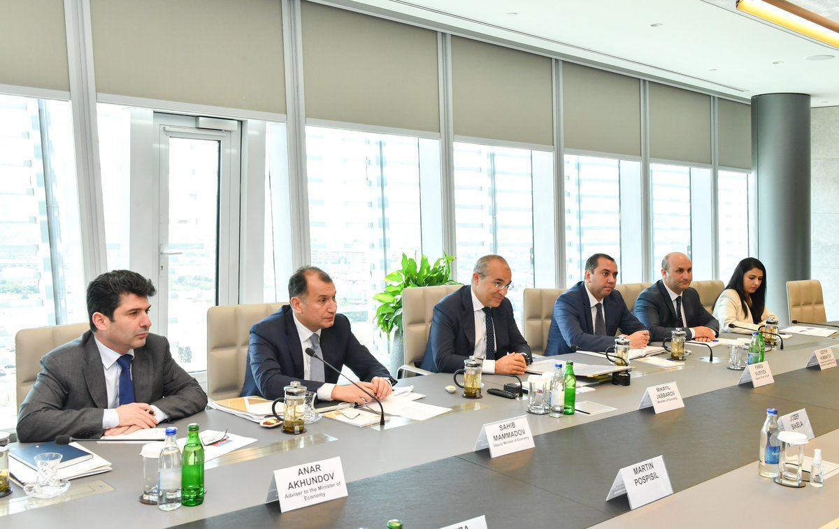 Azerbaijan, Czech Republic discuss prospects for strengthening trade, economic relations (PHOTO)