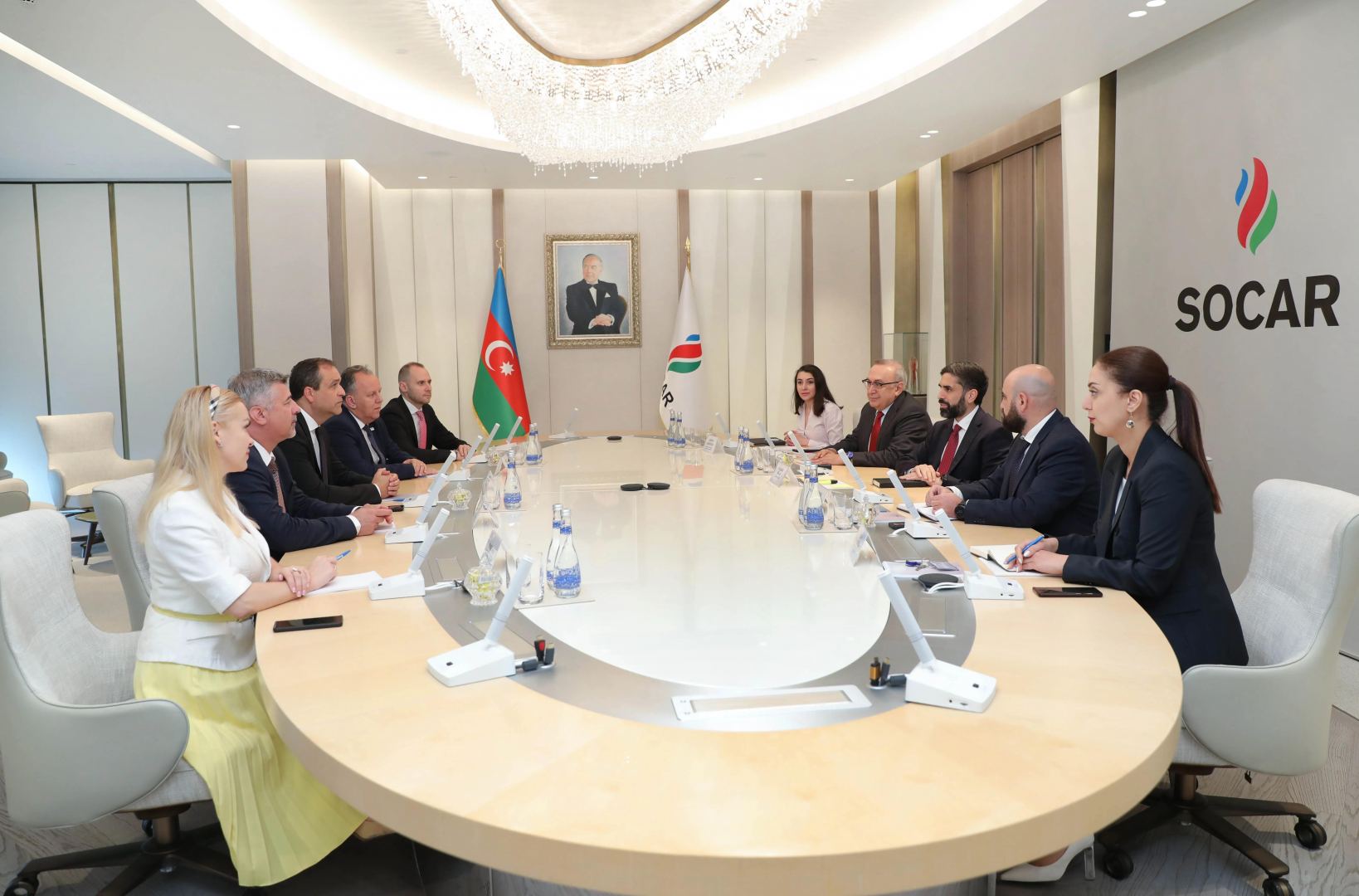 SOCAR, MVM Group sign agreement on sale of 100 mcm of natural gas