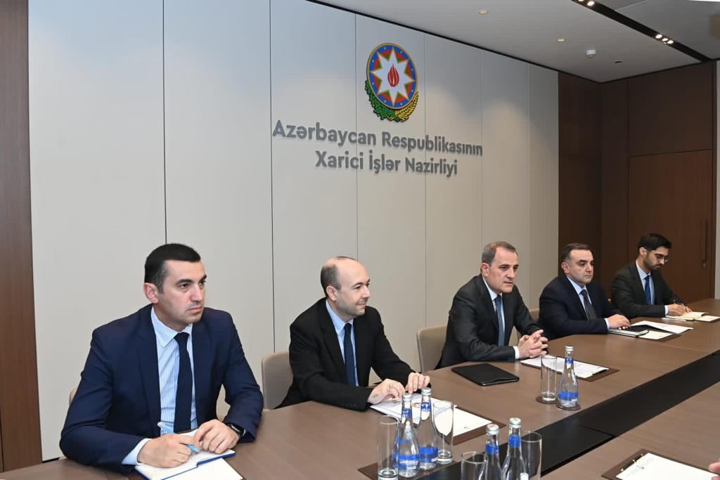 Azerbaijani FM receives delegation from Knesset of Israel (PHOTO)