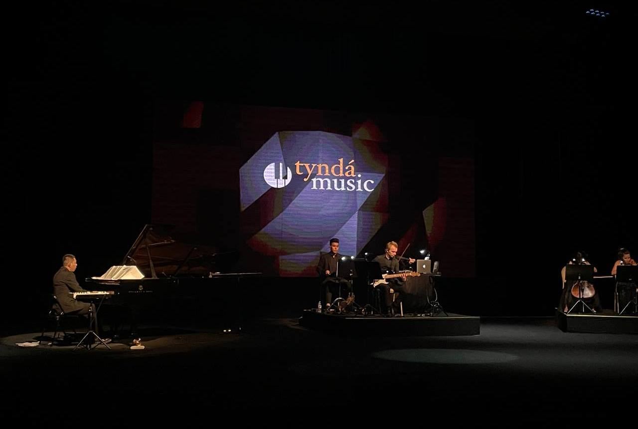 В Баку состоялся концерт из хитов итальянского композитора Людовико Эйнауди с кадрами из фильмов  (ВИДЕО, ФОТО)