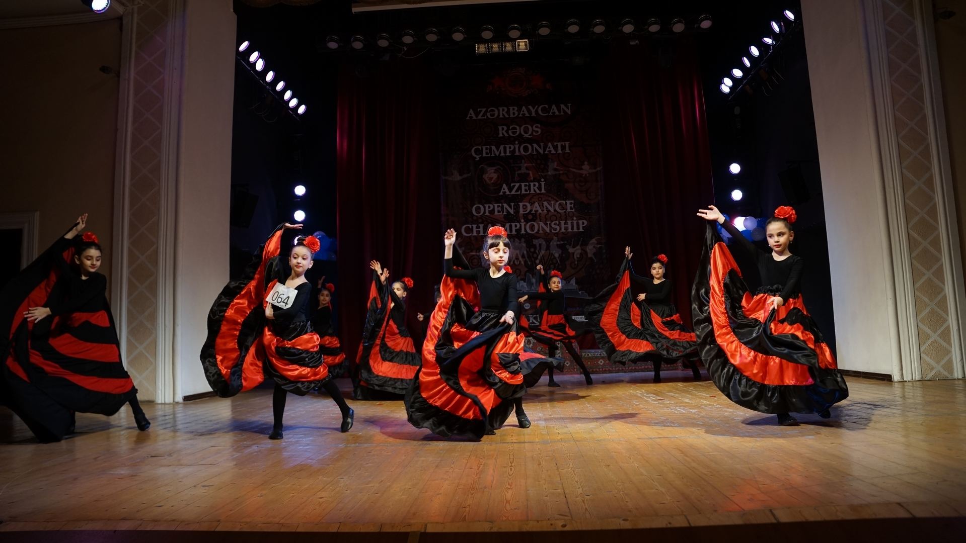 Чемпионат Азербайджана по танцам – лето с зажигательными ритмами (ФОТО)