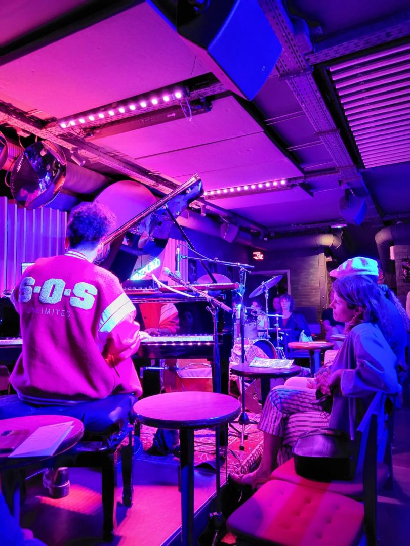 Париж в потрясающих красках азербайджанского мугама и джаза в жанре электронной музыки (ВИДЕО, ФОТО)