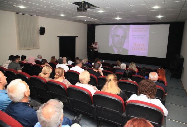 Летопись азербайджанского кино: вечер памяти Тейюба Ахундова (ФОТО)