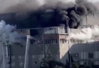 Fire breaks out in factory in Türkiye