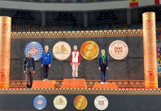Azərbaycanlı gimnastlar Misirdə keçirilən beynəlxalq turnirdə medallar qazanıblar ( FOTO)