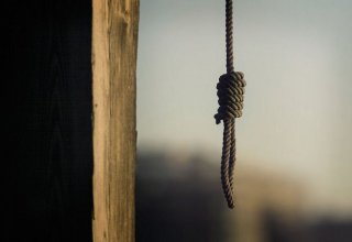 Sabirabadda 31 yaşlı qadın intihar edib