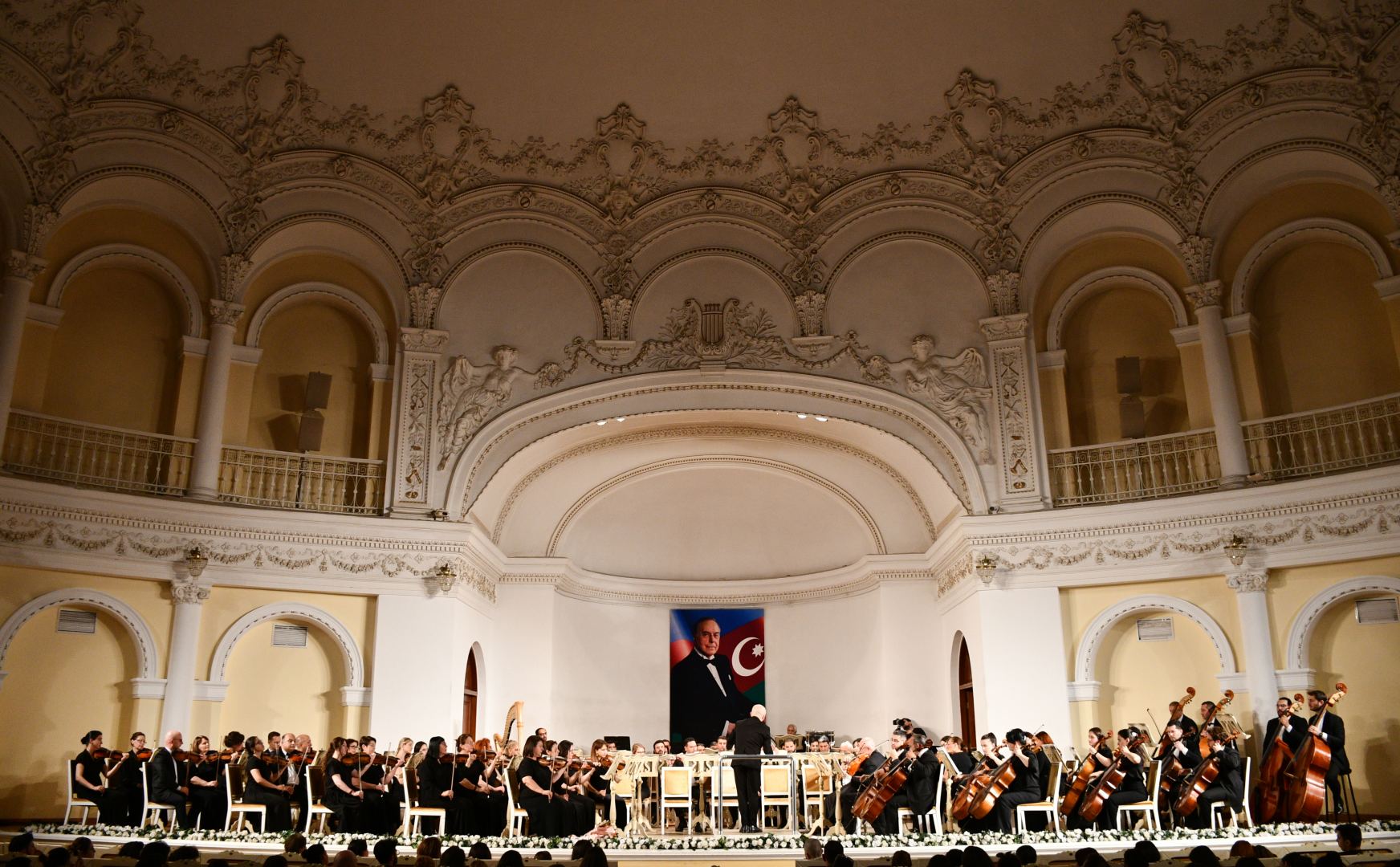 Azərbaycan Dövlət Simfonik Orkestrinin konserti keçirilib (FOTO)