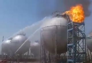 На заводе в Сумгайыте произошел пожар (ВИДЕО)