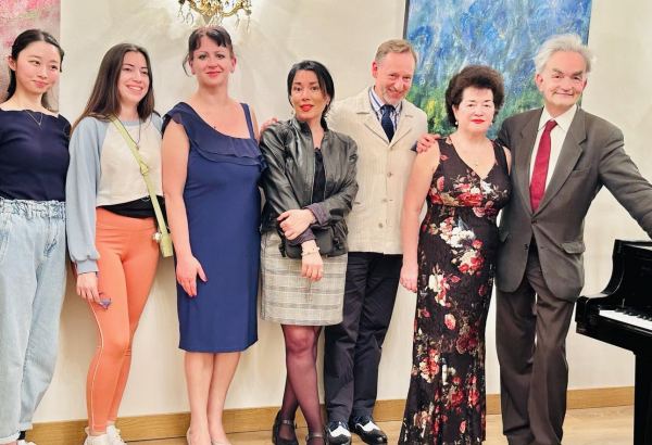 Венская премьера азербайджанского произведения в исполнении всемирно известного музыканта (ФОТО)