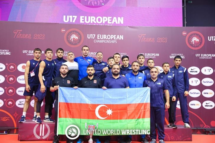 Сборная Азербайджана по греко-римской борьбе заняла второе место на ЧЕ