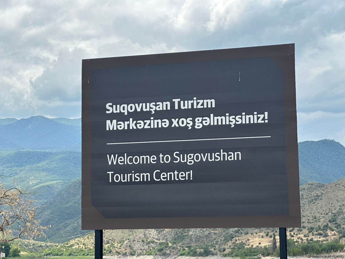 Group of foreign travelers visit Azerbaijan’s Sugovushan village (PHOTO)