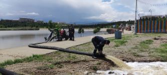 На территориях в Гяндже и Евлахе, пострадавших от затопления, проведены работы по откачке воды (ФОТО/ВИДЕО)