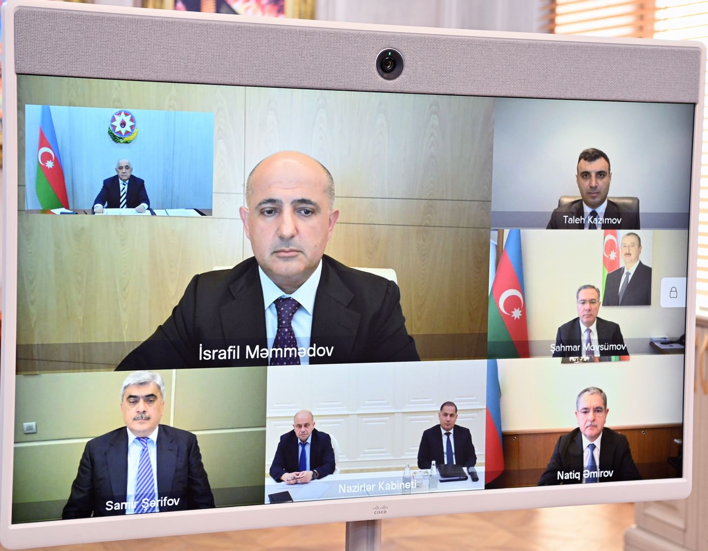 Azerbaijani SOFAZ holds meeting of Supervisory Board (PHOTO)