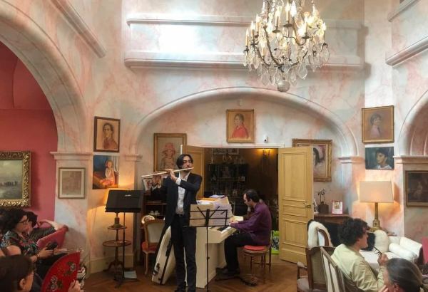 Азербайджанские музыканты выступили в Париже (ФОТО)