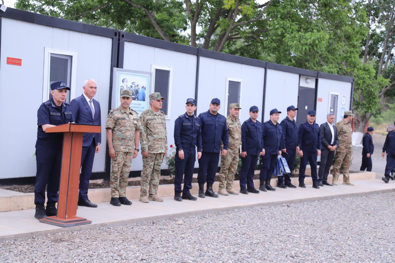 Генпрокурор Азербайджана посетил воинские части в Лачине и Губадлы (ФОТО)
