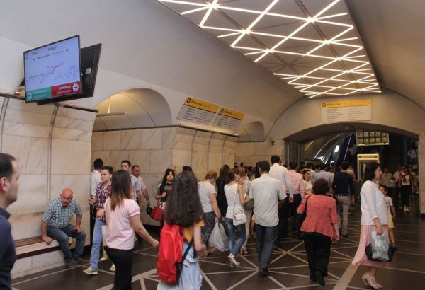 Metroda qatarların intervalı artırılacaq - Bayramda bu qrafiklə işləyəcək