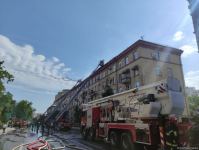 Кадры с места пожара в жилом здании в Баку (ФОТО/ВИДЕО)