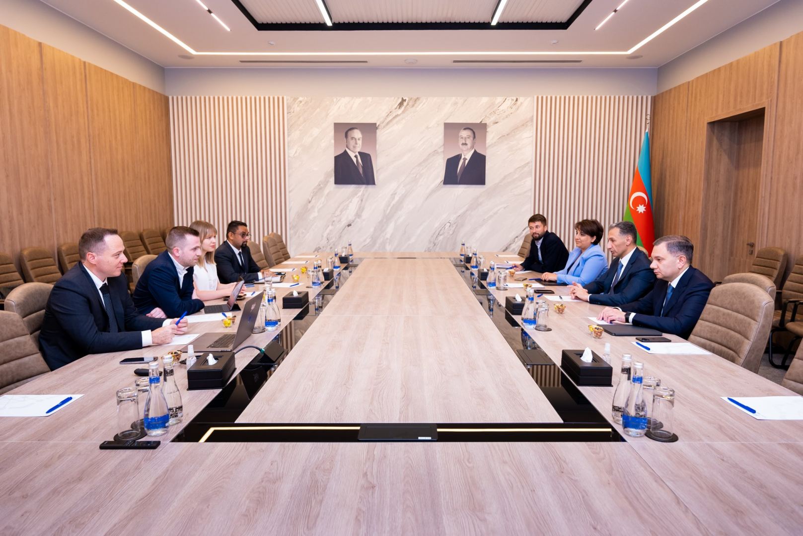 Азербайджан намерен сотрудничать c рядом образовательных учреждений в подготовке кадров в сфере ИКТ (ФОТО)