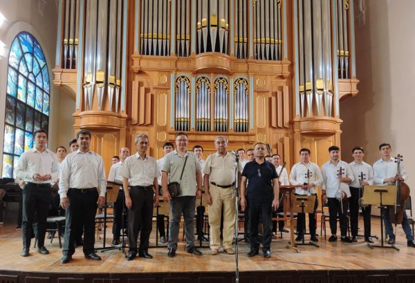 Азербайджанский композитор принял экзамен у выпускников Государственной консерватории Узбекистана (ФОТО/ВИДЕО)