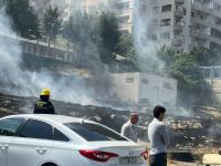 На территории рядом с Бакинским госуниверситетом произошел пожар (ФОТО/ВИДЕО)