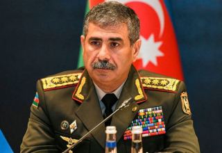 Azerbaijani Defense Minister condoles with Pakistan over deaths of Naval Forces servicemen