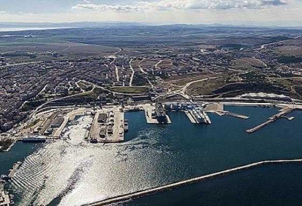 Названо количество судов, принятых турецким портом Бандырма в этом году
