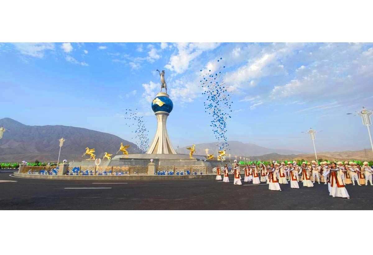 Turkmenistan hosts inauguration of first 'smart' Arkadag city - historical event & national holiday (PHOTO)