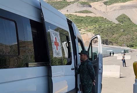 Азербайджан обеспечивает свободный проезд армянских жителей Карабаха через ППП 