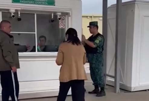 Azerbaijan continues providing unhinged passage for Armenian residents of Azerbaijan's Karabakh through Lachin checkpoint (VIDEO)