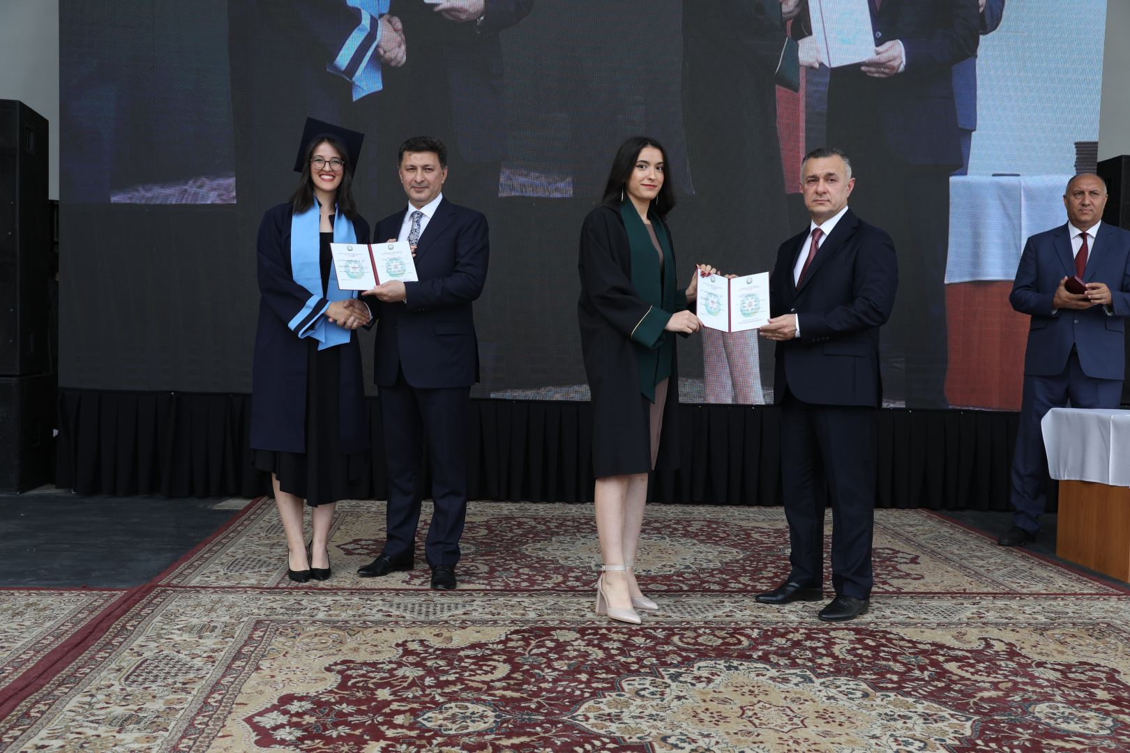 Министр здравоохранения поздравил выпускников Азербайджанского медицинского университета (ФОТО)